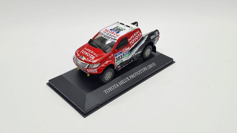 トヨタ HILUX プルバックミニカー Miniatura Toyota Hilux 2015 Rally Dakar Metal 1:43 - Luppa